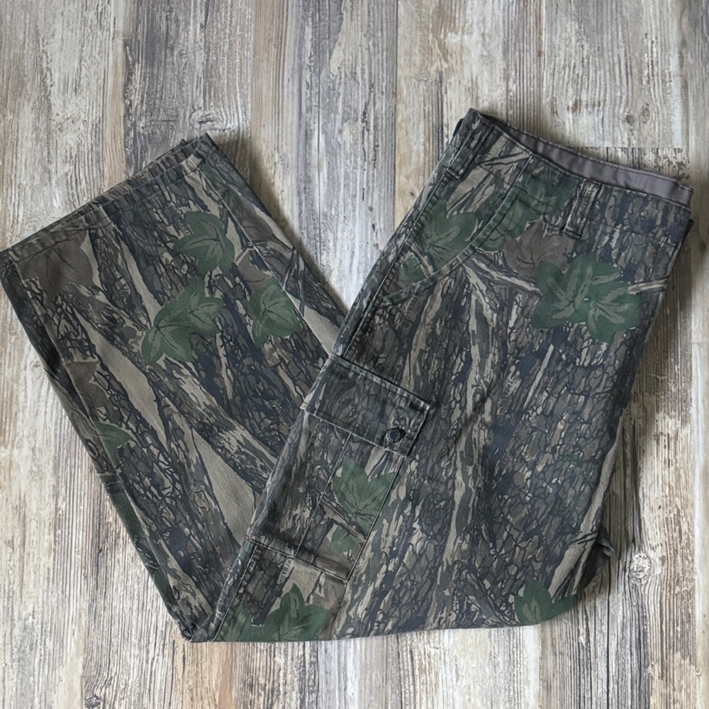 Winchester Men's Woodland Camouflage Cargo Pants size XL